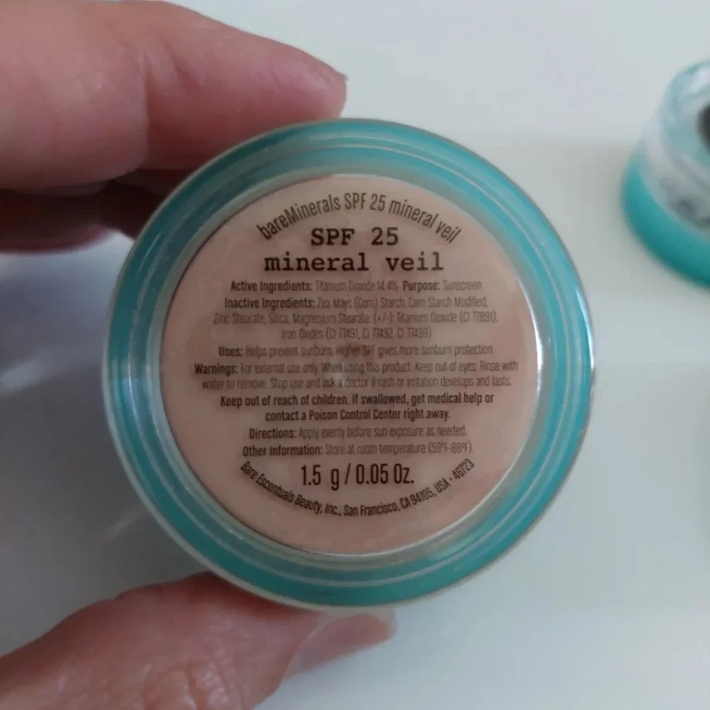 Vintage bareMinerals New & sealed foundation, Mineral Veil, 3 eye shadows
